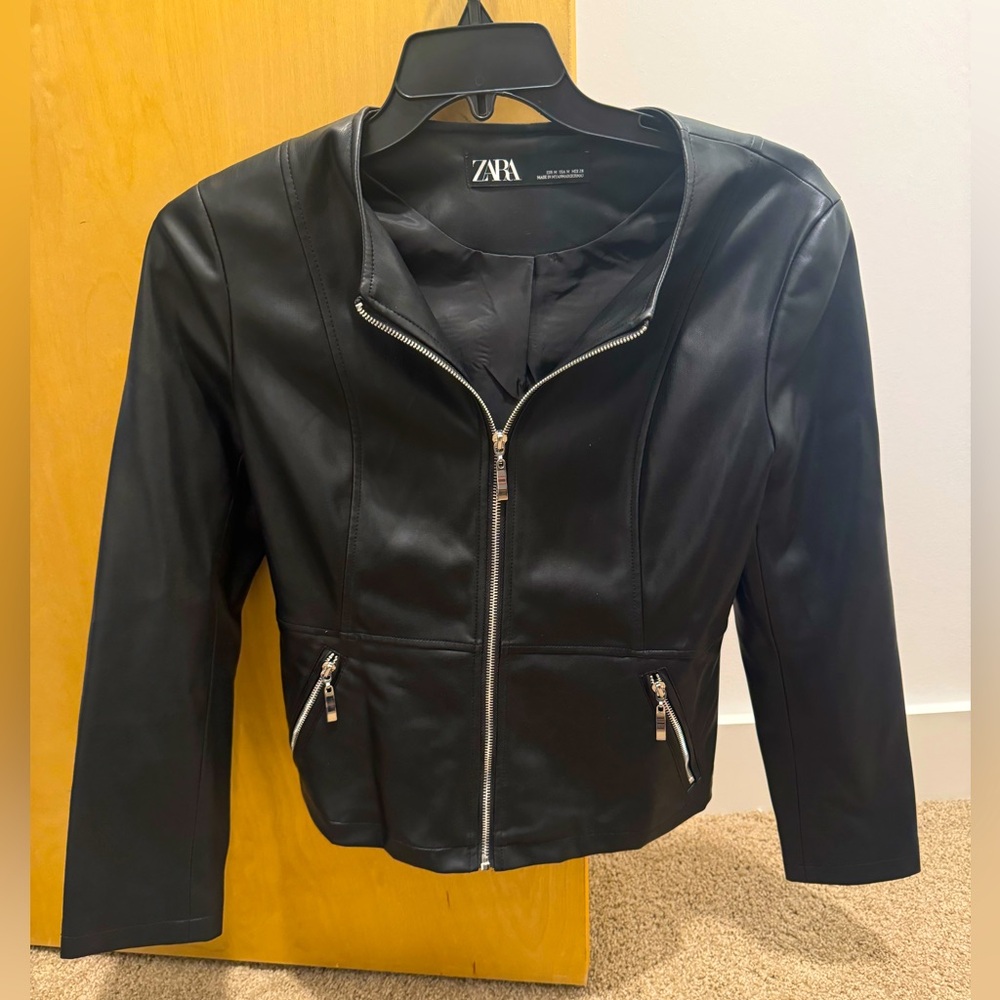 New without tags Zara leather jacket!